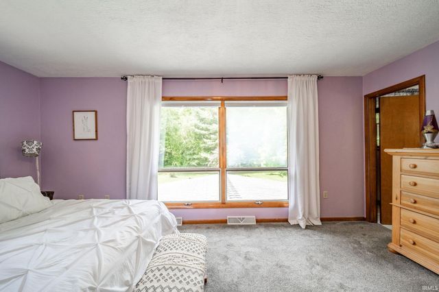 5665 N Mechanicsburg Road, Middletown, IN 47356