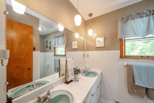 5665 N Mechanicsburg Road, Middletown, IN 47356