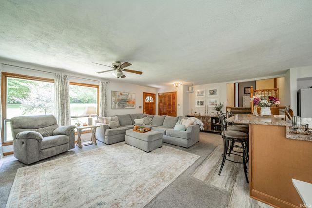 5665 N Mechanicsburg Road, Middletown, IN 47356