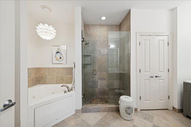 30 W Erie Street 601, Chicago, IL 60654