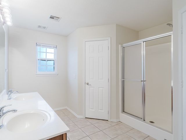 2110 SE Atherton Circle, Bentonville, AR 72712