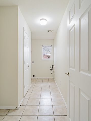 2110 SE Atherton Circle, Bentonville, AR 72712