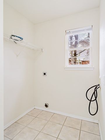 2110 SE Atherton Circle, Bentonville, AR 72712