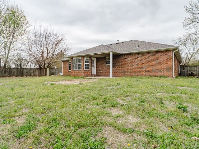 2110 SE Atherton Circle, Bentonville, AR 72712