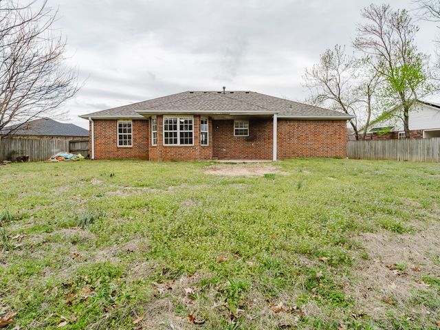 2110 SE Atherton Circle, Bentonville, AR 72712