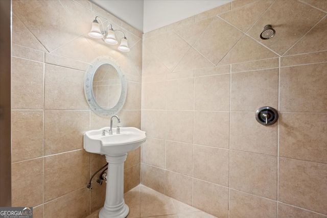 980 Pine Grove Road, Roswell, GA 30075