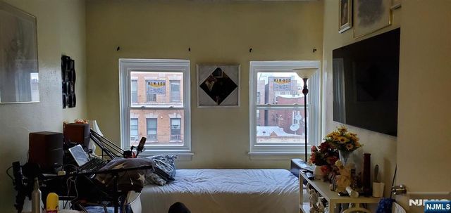 209-211 48th D4, Union City, NJ 07087