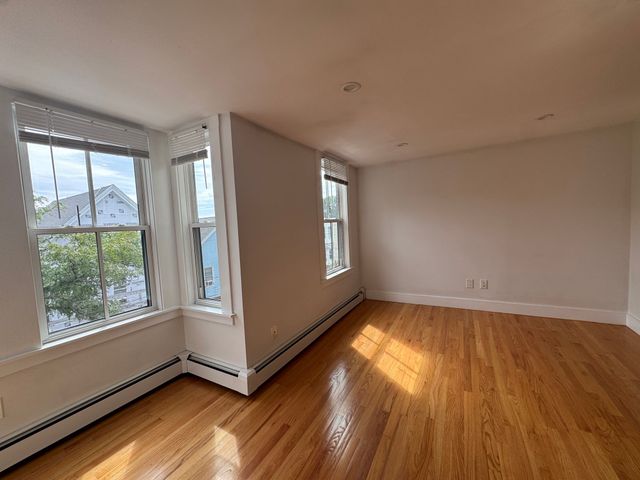 120 Trenton Street 3, Boston, MA 02128