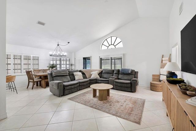 6852 Bitterbush Place, Boynton Beach, FL 33472