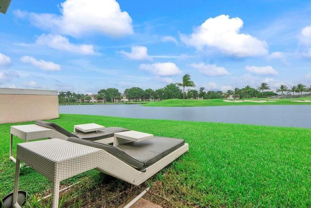 6852 Bitterbush Place, Boynton Beach, FL 33472
