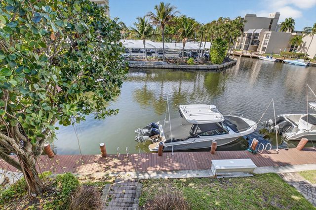 23 Royal Palm Way 18, Boca Raton, FL 33432