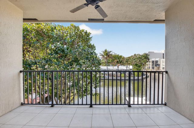 23 Royal Palm Way 18, Boca Raton, FL 33432