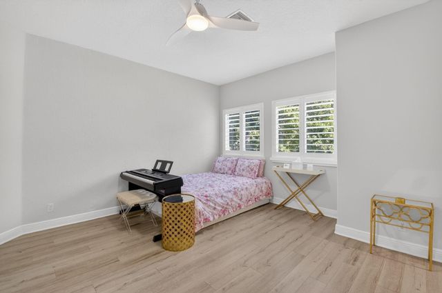 23 Royal Palm Way 18, Boca Raton, FL 33432