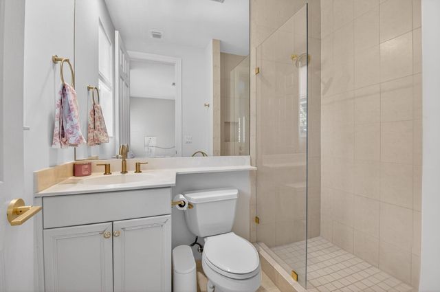 23 Royal Palm Way 18, Boca Raton, FL 33432