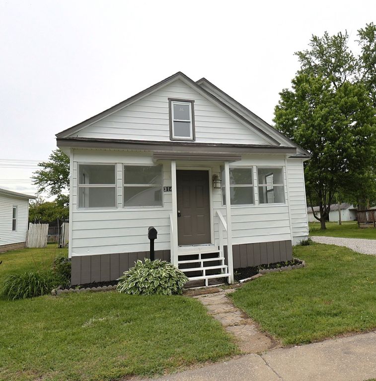 314 S Franklin Street, Salem, IL 62881