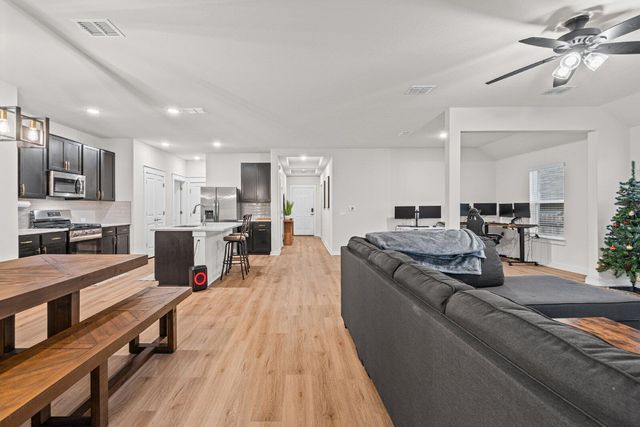 7619 Grenadine Bloom BND, Del Valle, TX 78617