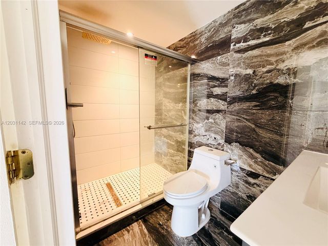 201 Calle Grande Dr 1, Hollywood, FL 33021