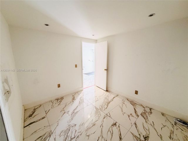 201 Calle Grande Dr 1, Hollywood, FL 33021