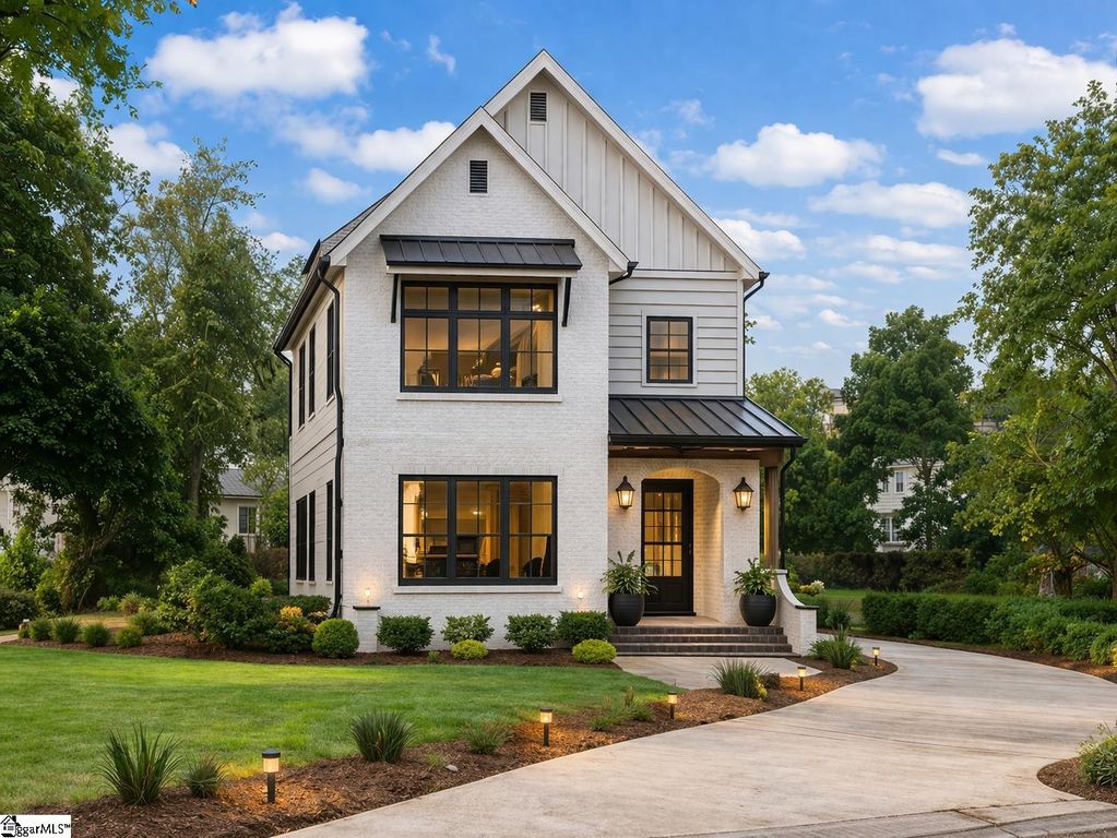 223 S Calhoun Street, Greenville, SC 29601