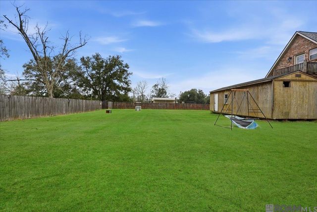 16372 Joe Sevario Rd, Prairieville, LA 70769