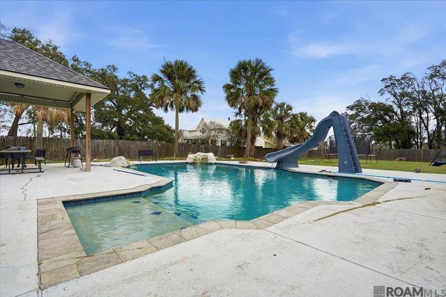 16372 Joe Sevario Rd, Prairieville, LA 70769