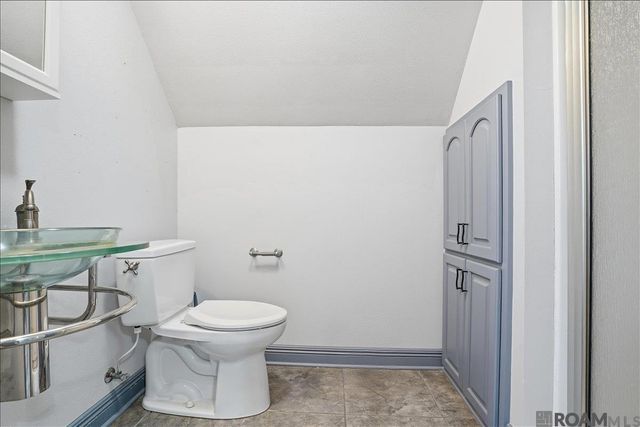 16372 Joe Sevario Rd, Prairieville, LA 70769