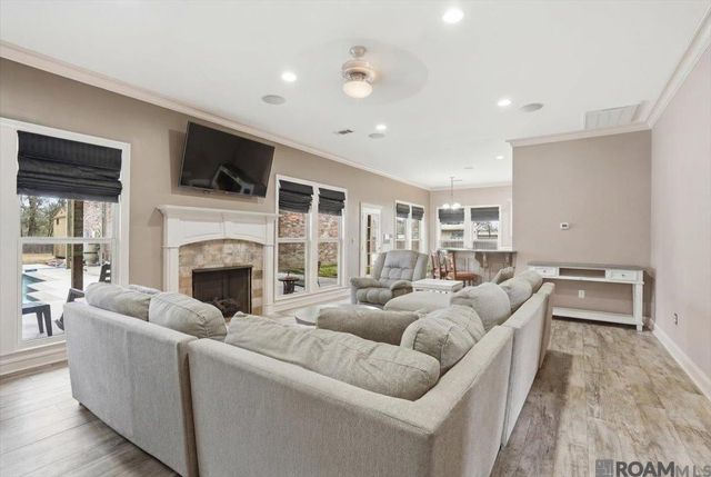 16372 Joe Sevario Rd, Prairieville, LA 70769