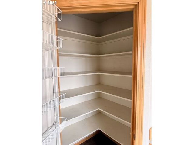 85254 LORANE Hwy, Eugene, OR 97405