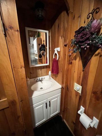 438 Harpers Cove, Shirley, AR 72153