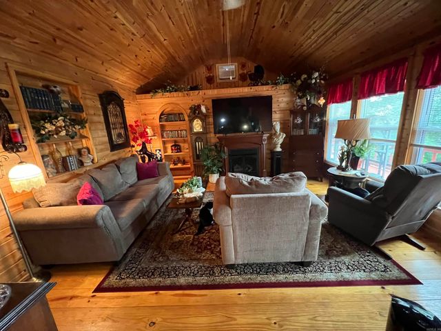 438 Harpers Cove, Shirley, AR 72153