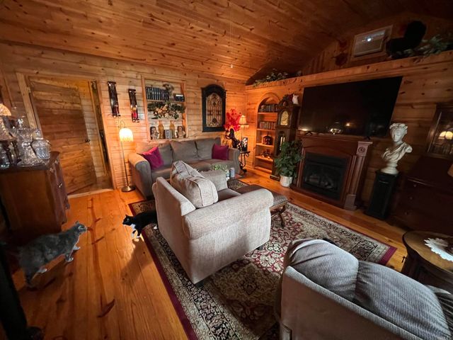 438 Harpers Cove, Shirley, AR 72153