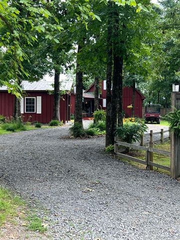 438 Harpers Cove, Shirley, AR 72153