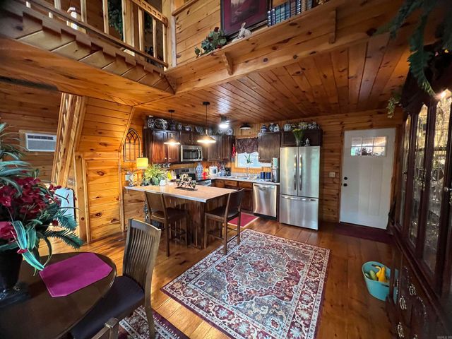438 Harpers Cove, Shirley, AR 72153