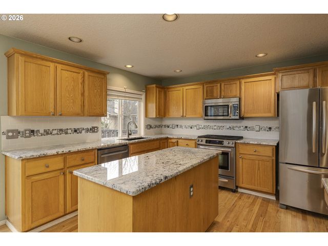 6171 Nw SNOWLILY Dr, Portland, OR 97229