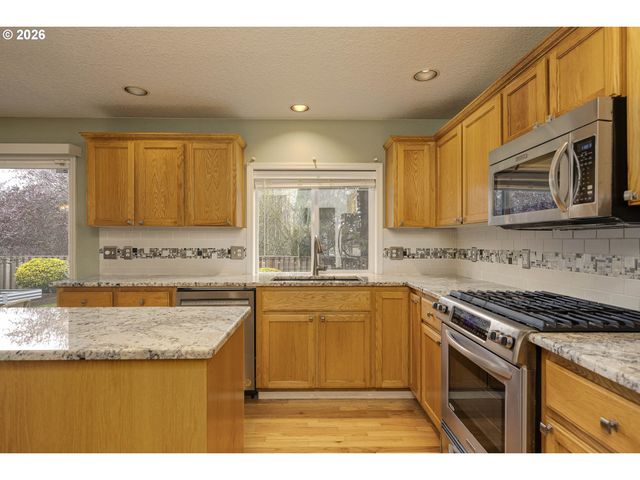 6171 Nw SNOWLILY Dr, Portland, OR 97229