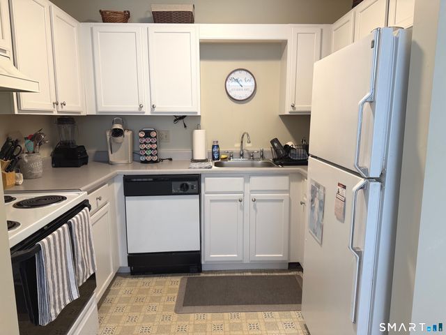 310 Boston Post Road 149, Waterford, CT 06385