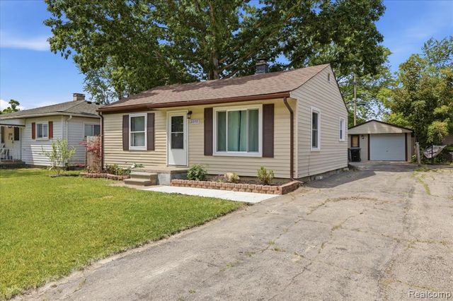 22771 Purdue Avenue, Farmington, MI 48336