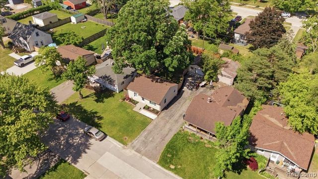 22771 Purdue Avenue, Farmington, MI 48336