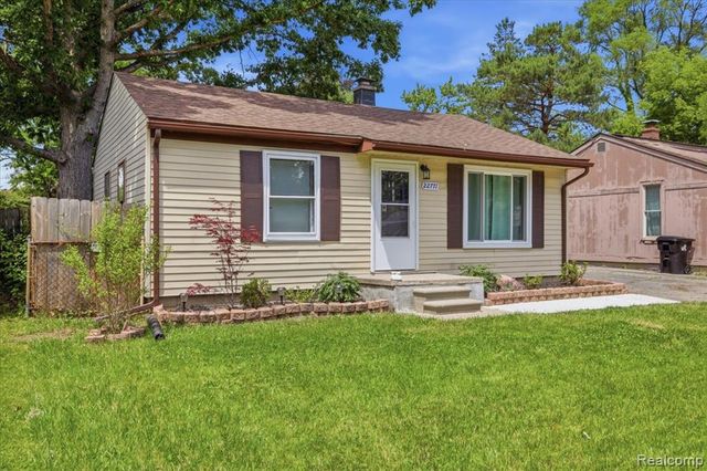 22771 Purdue Avenue, Farmington, MI 48336