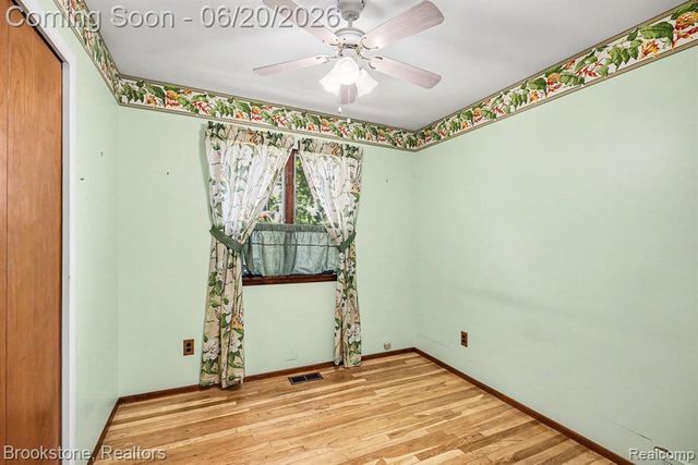 39111 Theresa Court, Sterling Heights, MI 48313