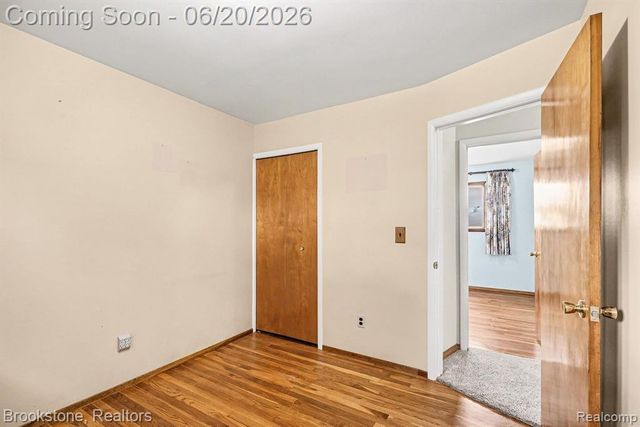 39111 Theresa Court, Sterling Heights, MI 48313