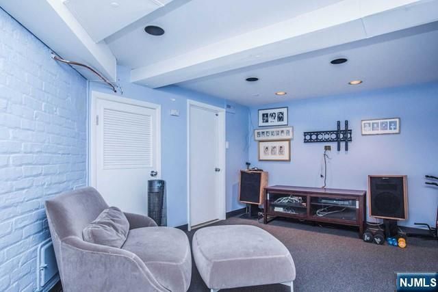 10 Orchard Place, Tenafly, NJ 07670