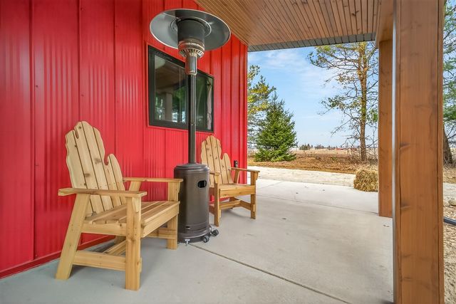 875 E Jackson Road, Hart, MI 49420
