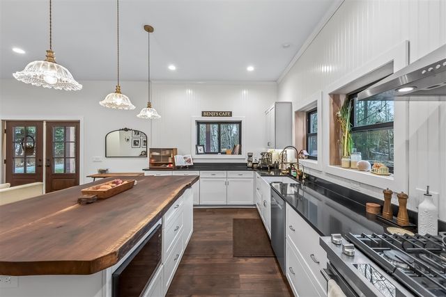 875 E Jackson Road, Hart, MI 49420