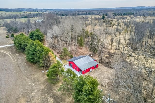 875 E Jackson Road, Hart, MI 49420