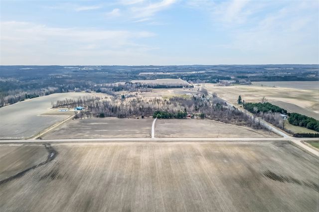875 E Jackson Road, Hart, MI 49420