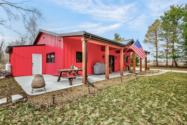 875 E Jackson Road, Hart, MI 49420