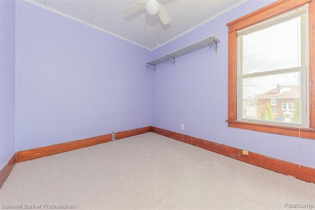 35324 Chestnut Street, Wayne, MI 48184