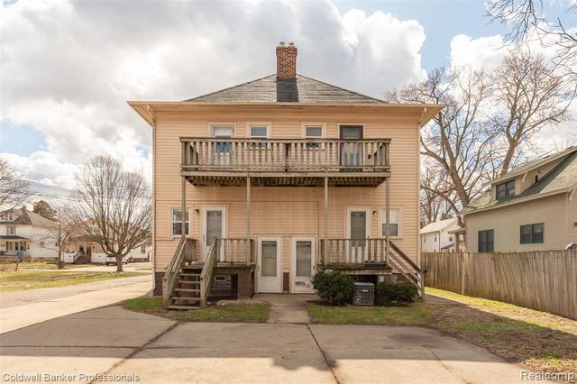 35324 Chestnut Street, Wayne, MI 48184