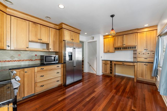 2318 Plum Street, Niskayuna, NY 12309